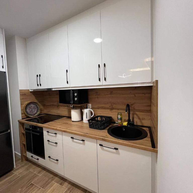 Sunset Home Mostar - Two-Bedroom Apartment - 12