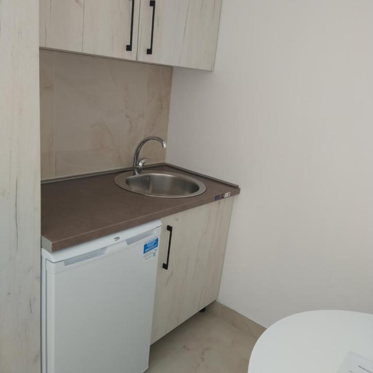 Hostel Vera - Airport Podgorica - Apartment - 3