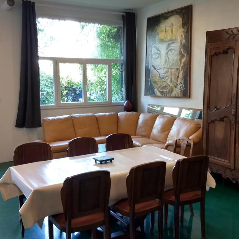 Logement spacieux et original proche gare au RDC - Appartement 2 Chambres - 5