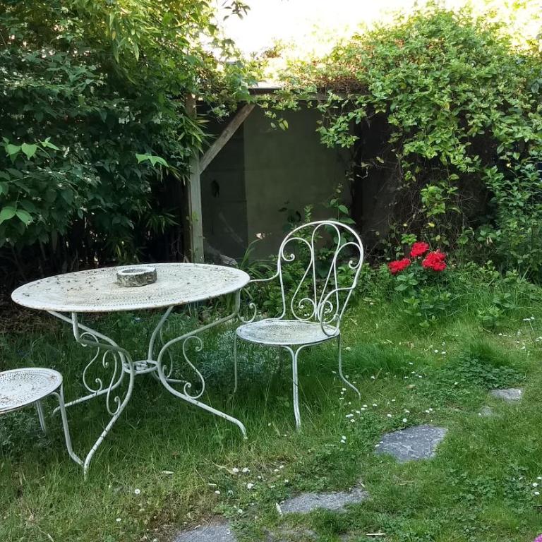 Logement spacieux et original proche gare au RDC - Appartement 2 Chambres - 4