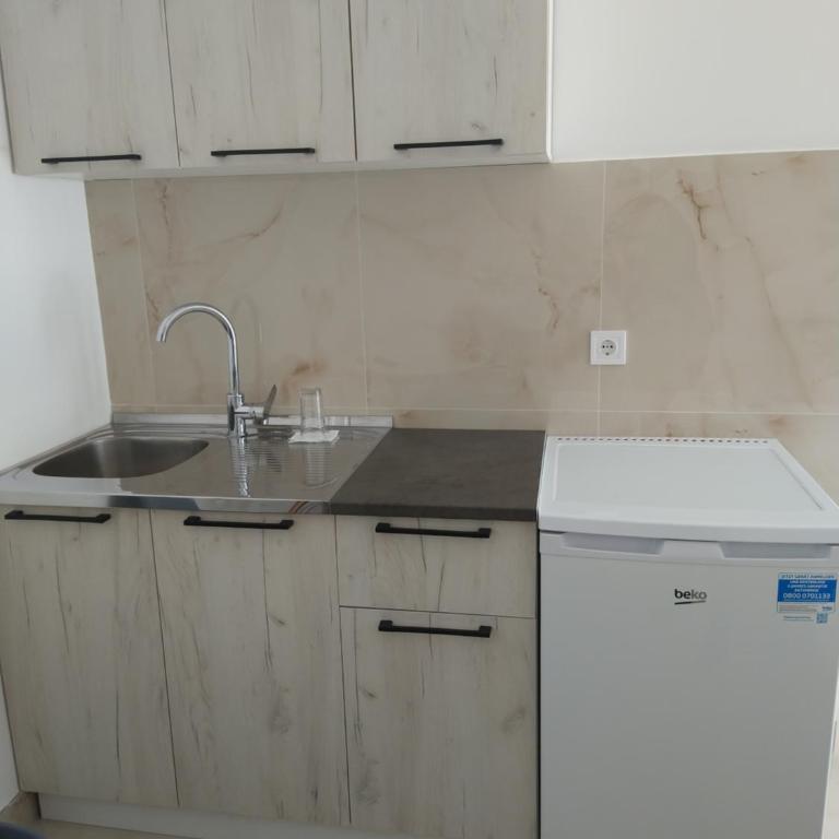 Hostel Vera - Airport Podgorica - Apartment - 5