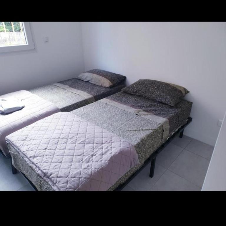 Grand Appartement, 2 ou 3 ou 4 pieces, tramway sur place, proche gare sncf St Augustin 900 metre , aéroport 1200 metre, plage ou Allianz riviera 10 min, palais nikaia 2 min , supermarché sur place, parking possible si disponible ou payant à 1000 metre - Apartamento - 8