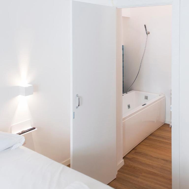 Almamì Chambre - Suite con Vasca Idromassaggio - 14