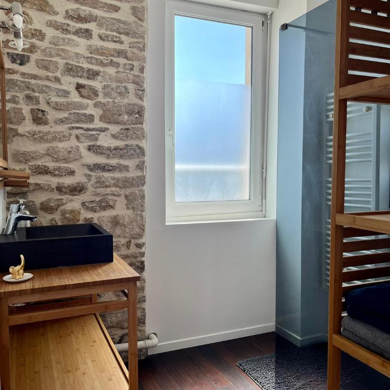 Logement chaleureux et lumineux avec pierres apparentes à l'Étang au Duc - L'ÉCRIN BRETON - Studio - 15