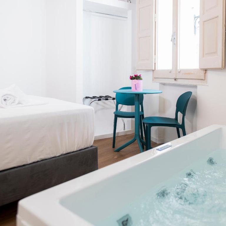 Almamì Chambre - Suite Deluxe con Vasca Idromassaggio - 8