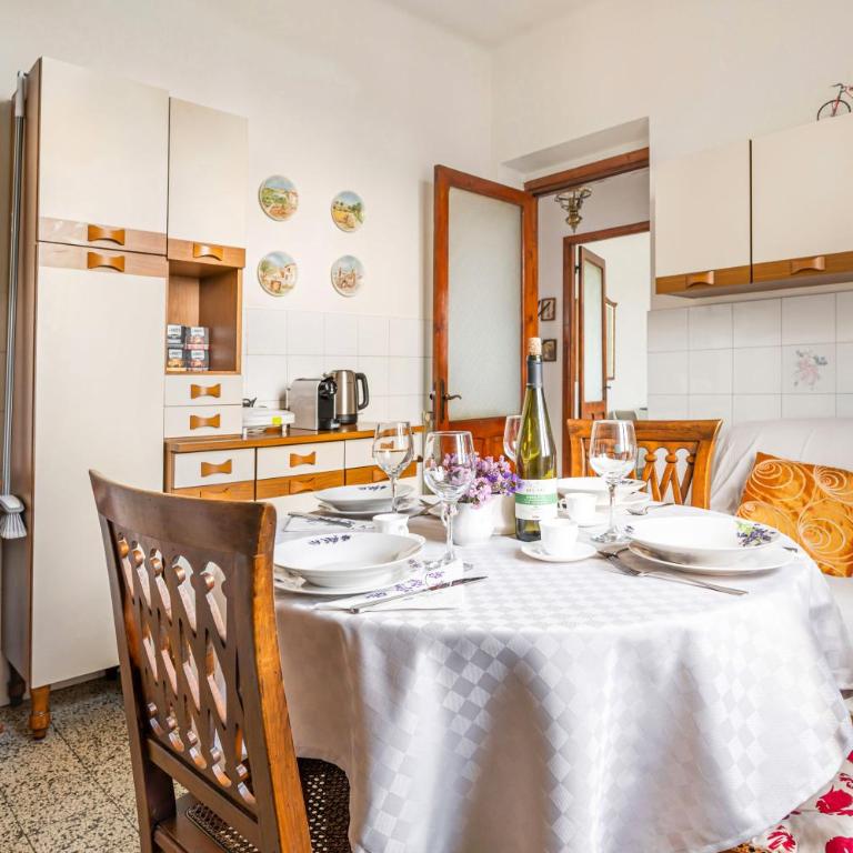 GuestHost - Into the Green! Da Passano Apartment - Two-Bedroom Apartment - 3