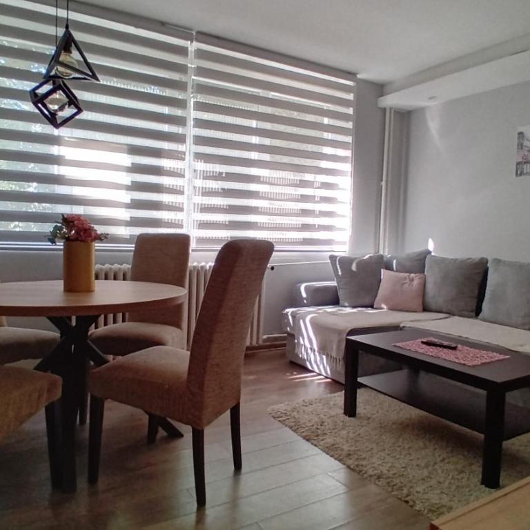 SUNSHINE Apartment - Two-Bedroom Apartment - 12