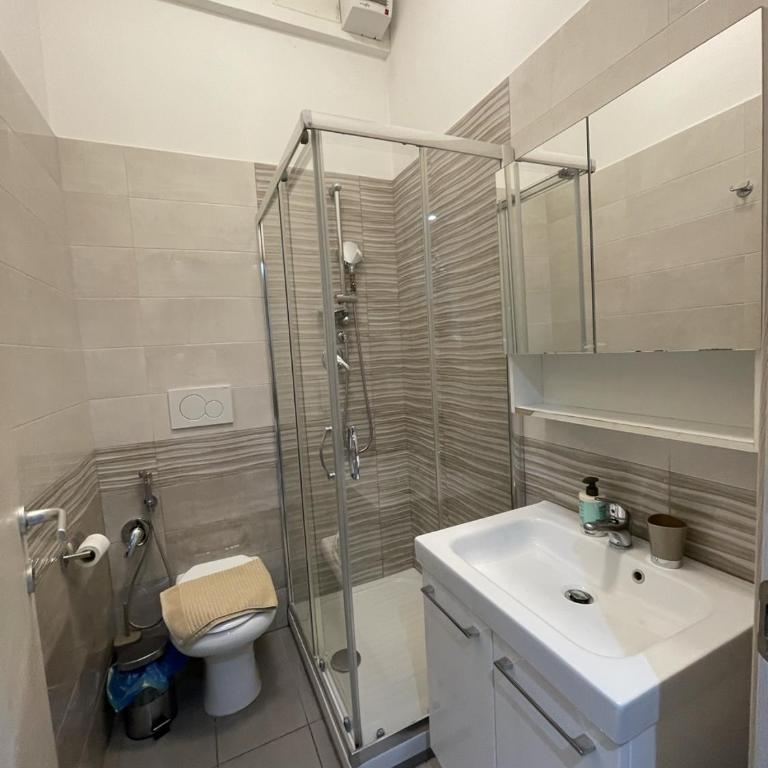 Roman Art Apartment - Metro C to Colosseum - Appartamento con 2 Camere da Letto - 18