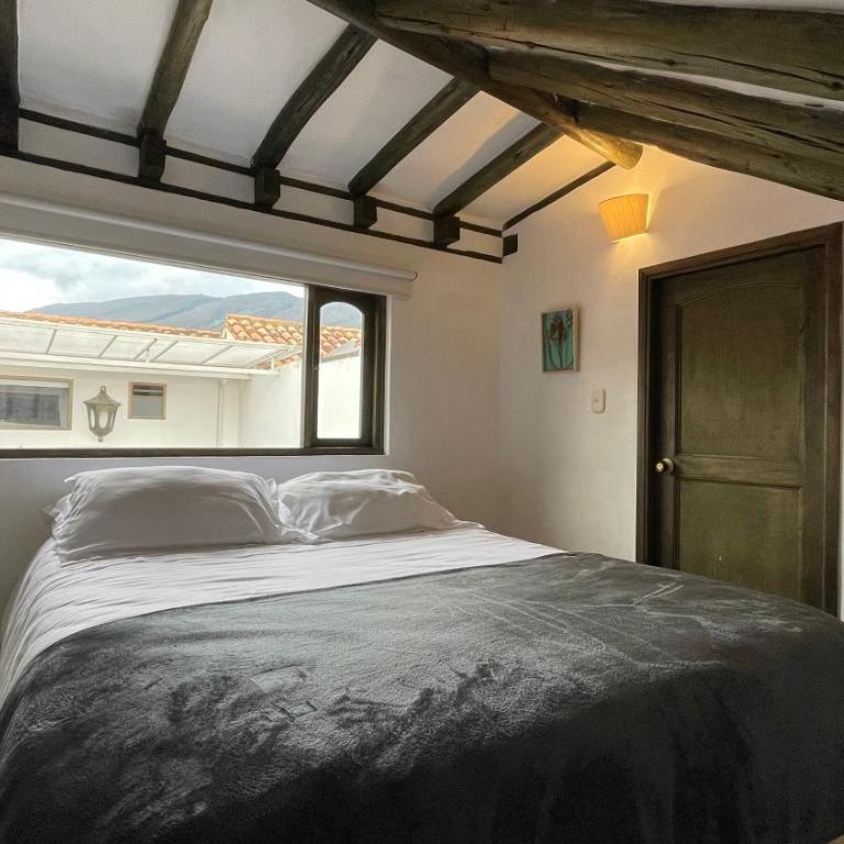 Hotel Verona Villa de Leyva - Habitación con cama extragrande. - 10