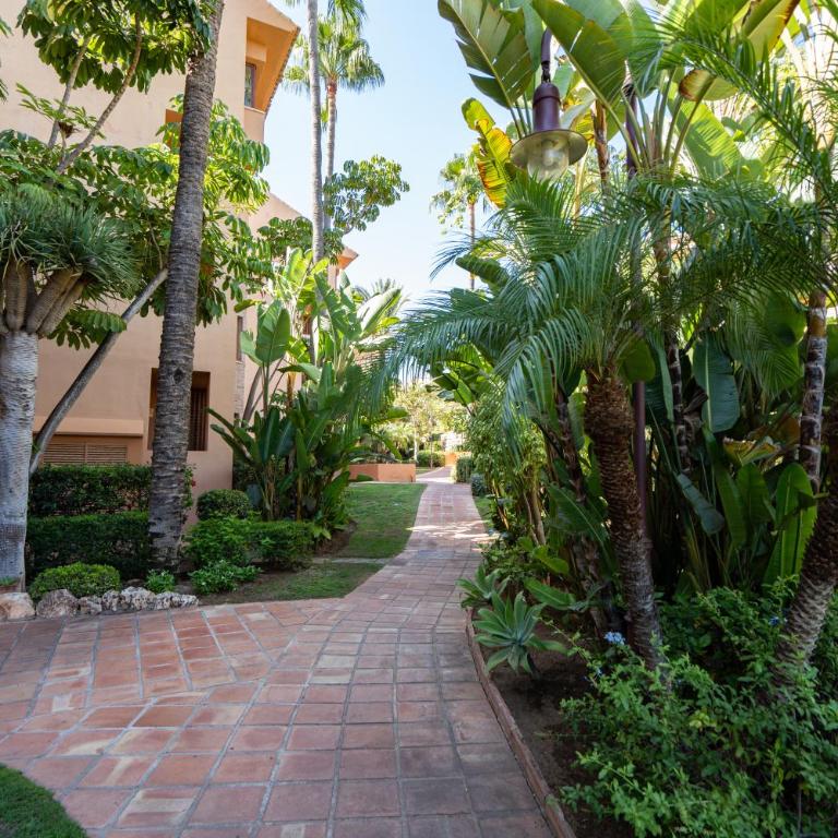 Lujoso Duplex 3 Dormitorios en Gran Bahia de Marbella - Apartamento de 3 dormitorios - 33