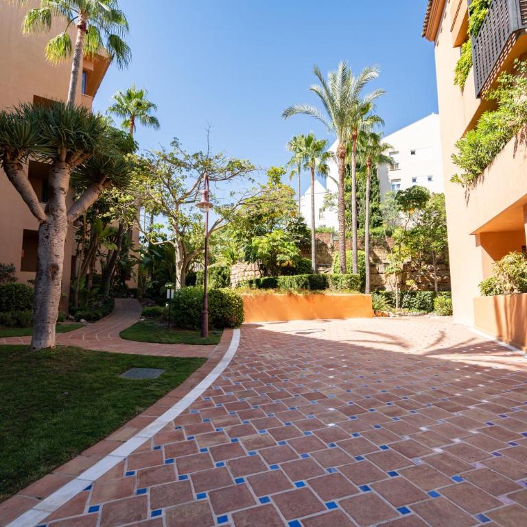 Lujoso Duplex 3 Dormitorios en Gran Bahia de Marbella - Apartamento de 3 dormitorios - 17