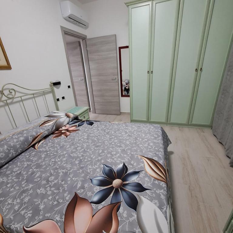 Maristella - Two-Bedroom Apartment - 11