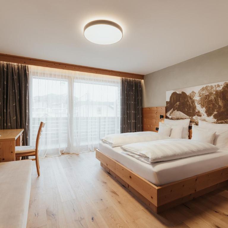 Hotel Jägerhof - Camera Matrimoniale con Balcone (2 Adulti + 1 Bambino) - 2