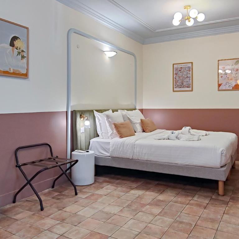 Hotel Aparthotel AMMI Vieux Nice - Junior Suite with Balcony - Courtyard side - 2