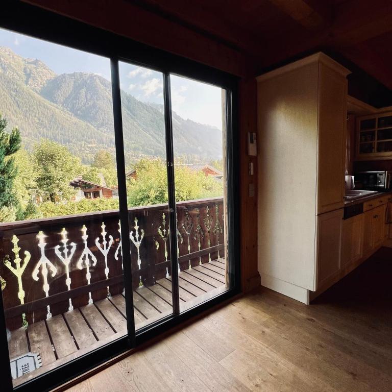 Chamonix Chalet with Mont Blanc Views Near Town Centre - Parking & Sauna - Chalet mit 3 Schlafzimmern - 37
