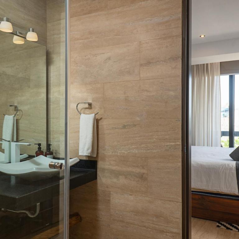 Unwind | Private Balcony & Rooftop Pools | Casago - Estudio con cama extragrande - 4
