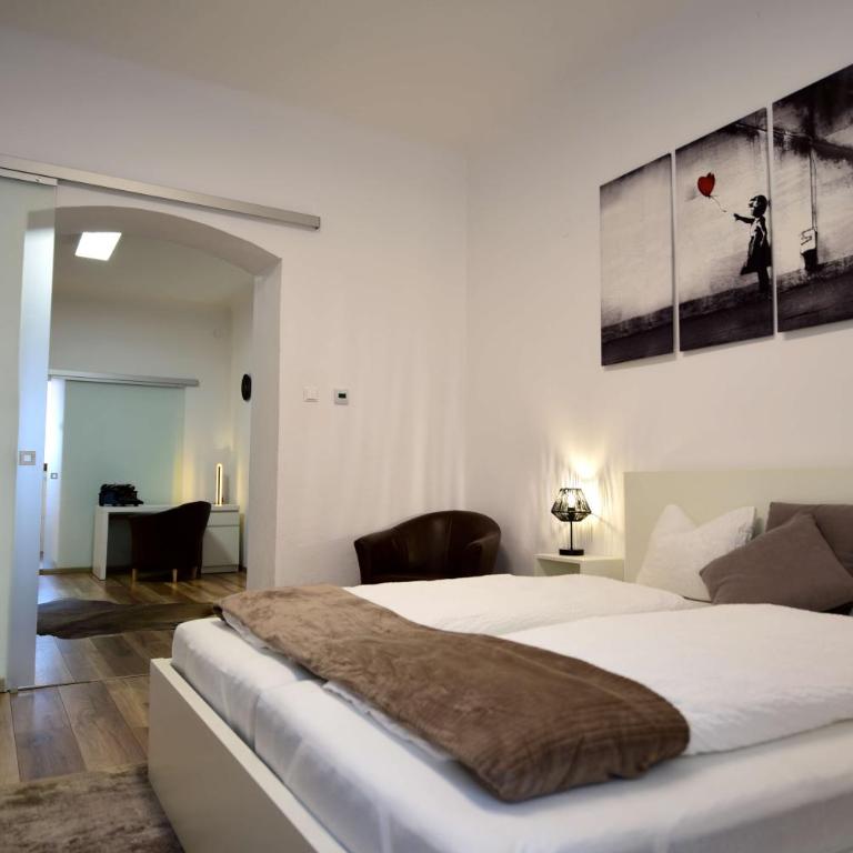Flataid PremiumAPART Graz Center - Apartment mit 2 Schlafzimmern und Balkon - 4