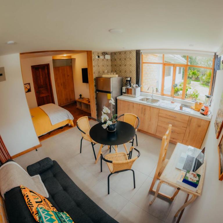 El Jardín, Parqueadero, Wi-fi & SmartTV2 - Casa con 1 dormitorio - 4