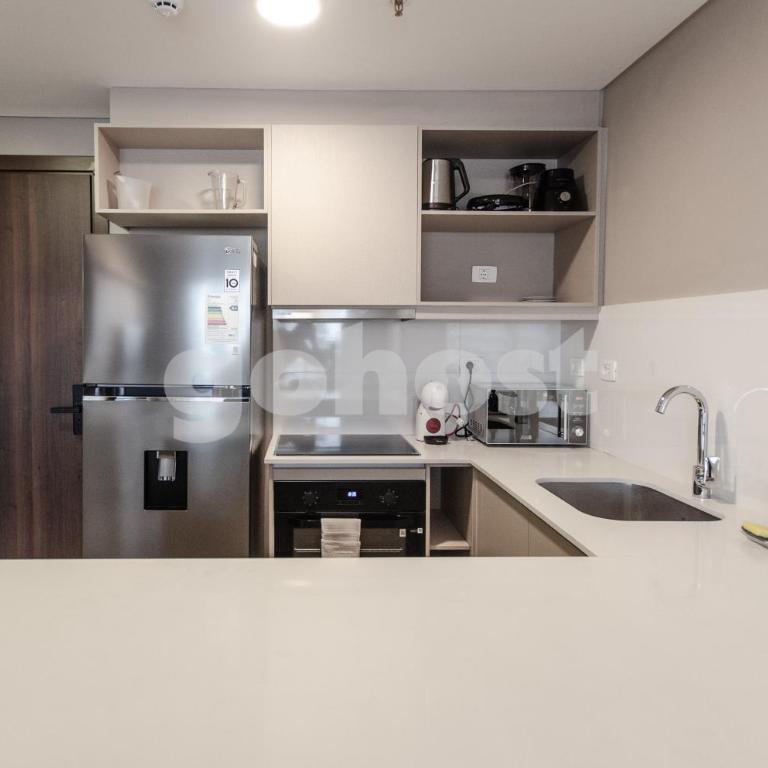Dazzling apt one block from Shopping del Sol - Apartment - 10
