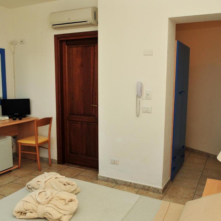 Hotel Castello Budoni - Camera Matrimoniale/Doppia con Letti Singoli con Vista Mare - 7