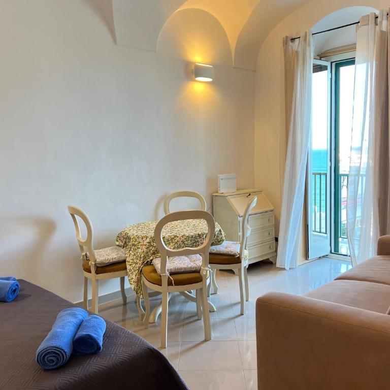 The Best, Sea, Old town, and sunrise view Apartment with balcony - Two-Bedroom Apartment - 39