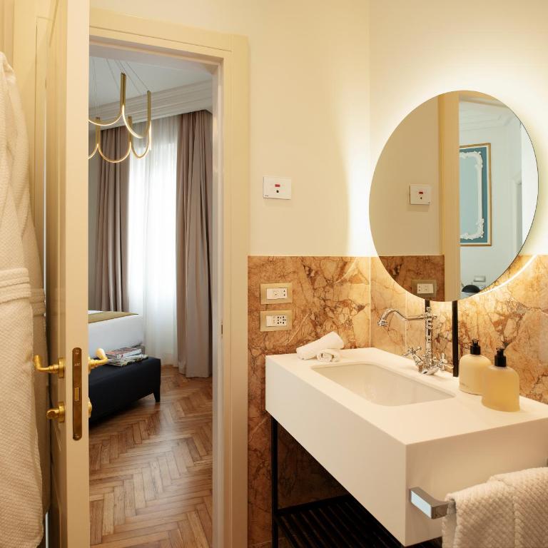 Elizabeth Unique Apartments - a Member of Design Hotels - Justitia - Apartment with Frescoes - 31