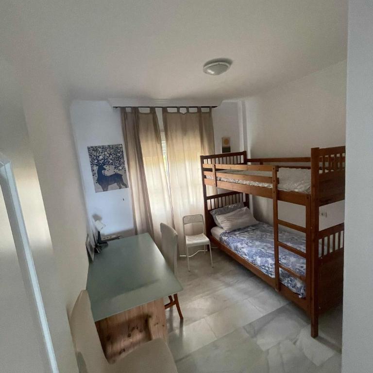 Room in shared Apartment in suite bathroom WiFi 2 swimming Pools Panoramic views Mijas Marbella - Zweibettzimmer mit eigenem Bad - 27