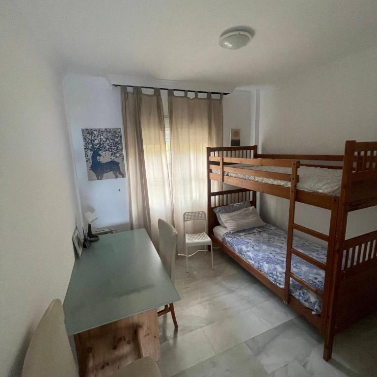 Room in shared Apartment in suite bathroom WiFi 2 swimming Pools Panoramic views Mijas Marbella - Zweibettzimmer mit eigenem Bad - 25