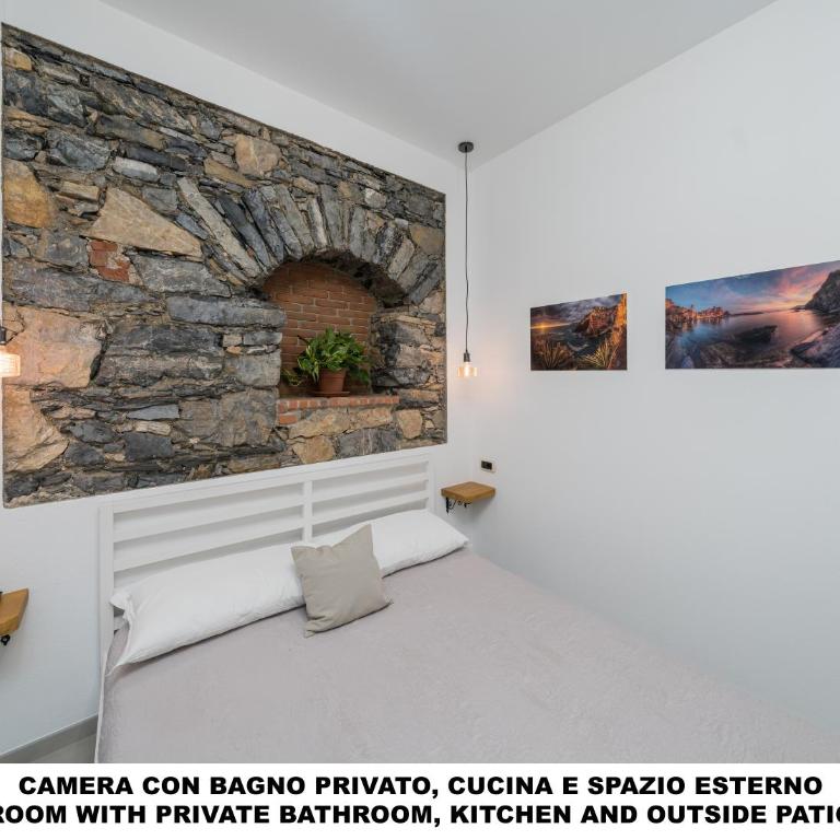 La Ghiara - One-Bedroom Apartment - 11