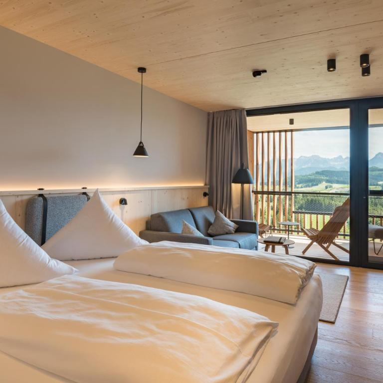 PANORAMA Allgäu Spa Resort - Junior Suite mit Balkon - 1