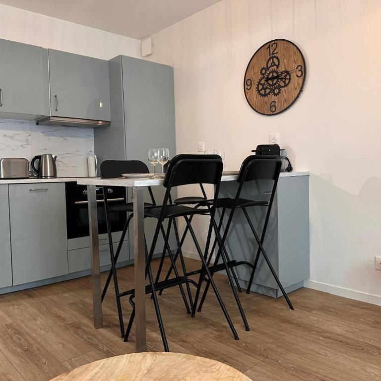 Orléans - Appartement T2 avec parking privé - Douce Harmonie - Apartamento de 1 dormitorio - 13