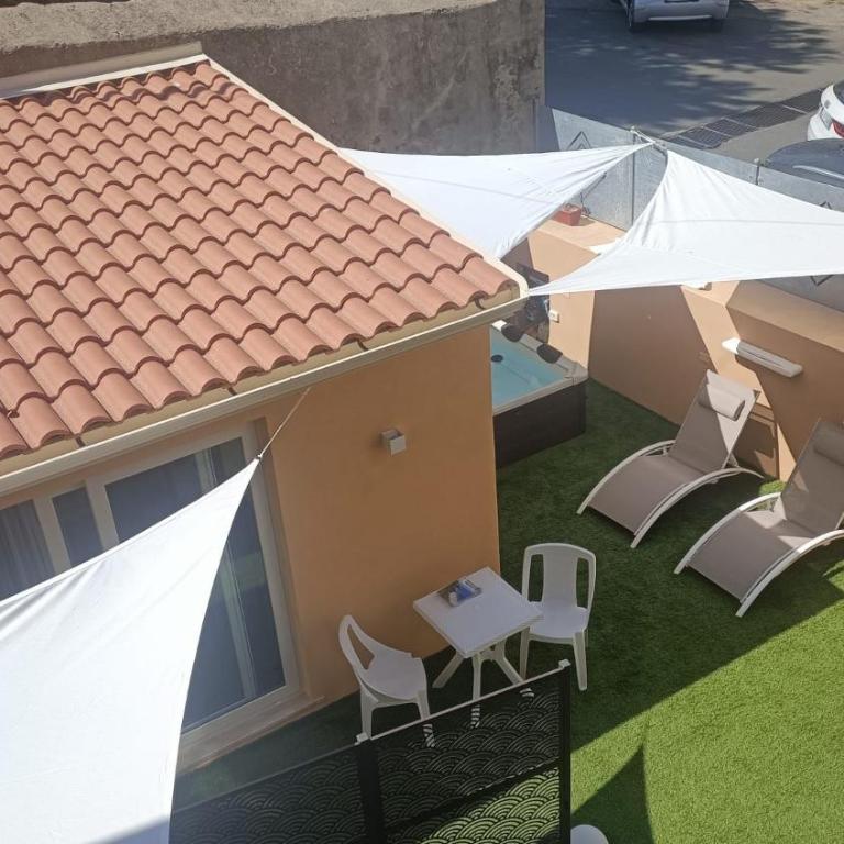 BURMARIA APARTMENT and ROOM with garden and jacuzzi - One-Bedroom Apartment - 40