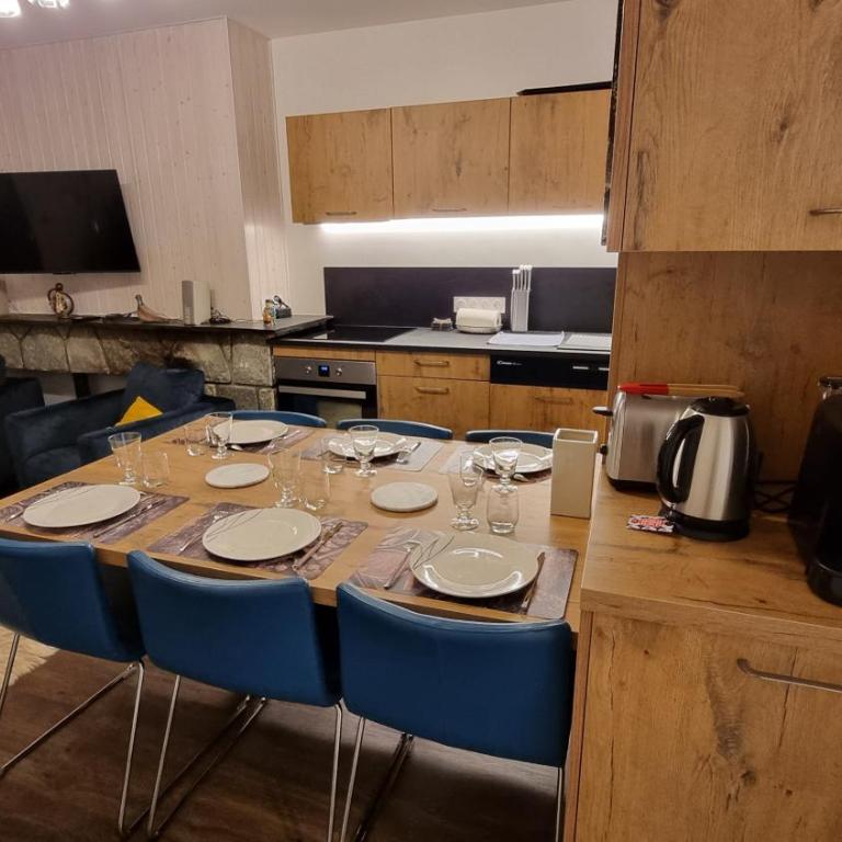 Appartement St Lary - 2 à 6 pers - place du telephérique, plein centre - label 5 diamants - Appartement 2 Chambres - 11