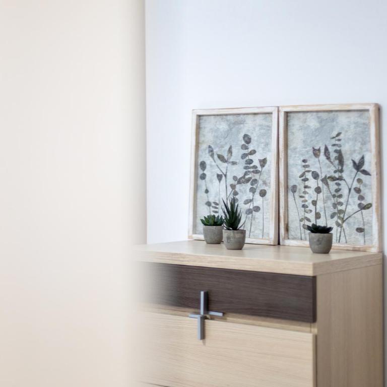 3 bedroom Elegant & Cozy City Centre - Three-Bedroom Apartment - 17