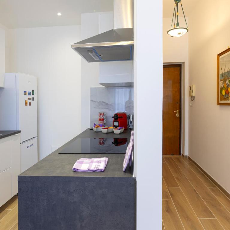 Anna's Central Apartment - One-Bedroom Apartment - 14