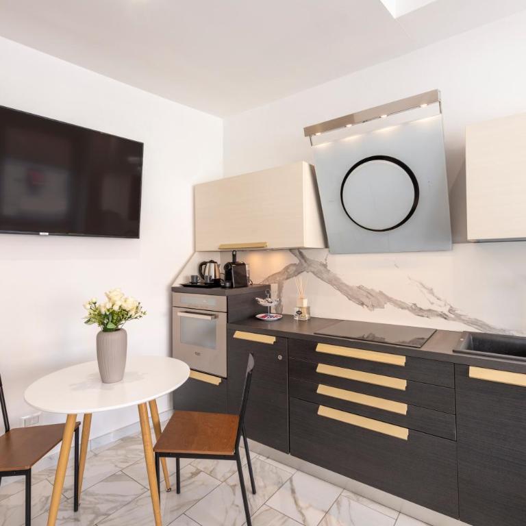 Milan Royal Suites Porta Ticinese - Monolocale Superior - 3