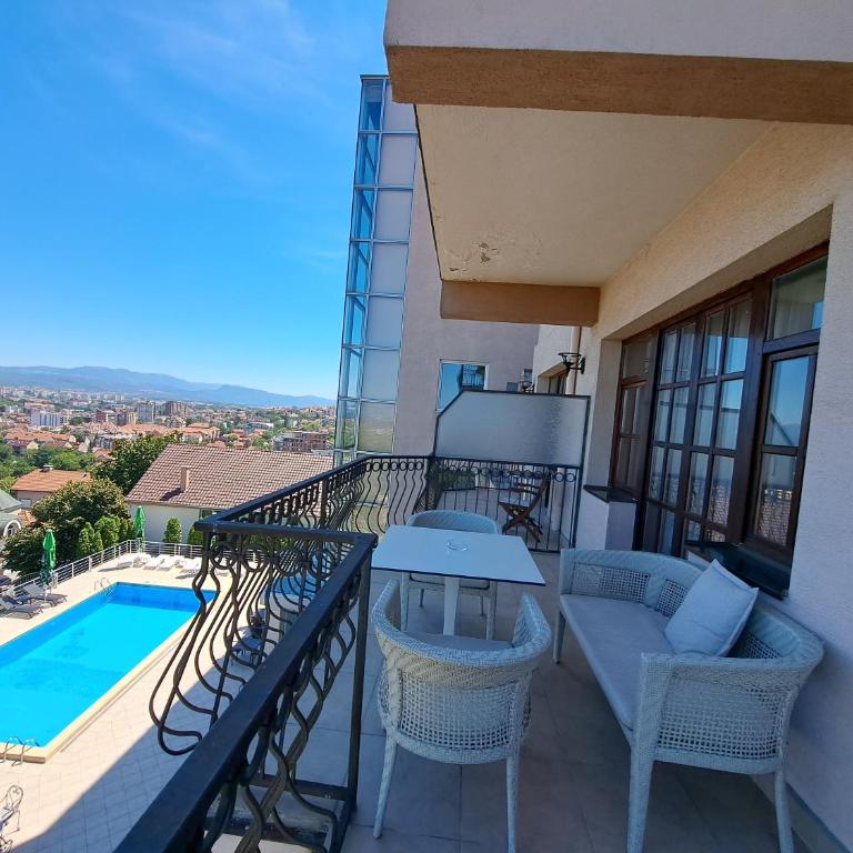 Hotel Marica - Dvokrevetna Soba sa Bračnim Krevetom/Zasebnim Krevetima i Terasom - 2