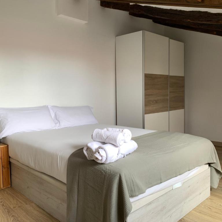 Precioso ático en Casco Viejo - Habitación Doble con baño compartido - 7