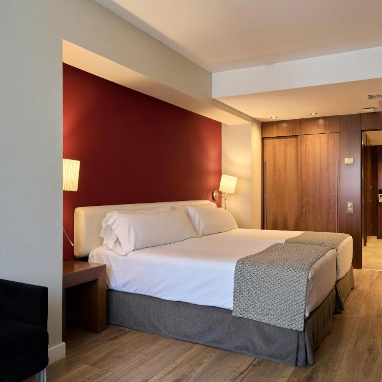 Catalonia Ramblas 4* Sup - Family Room (4 guest) - 1