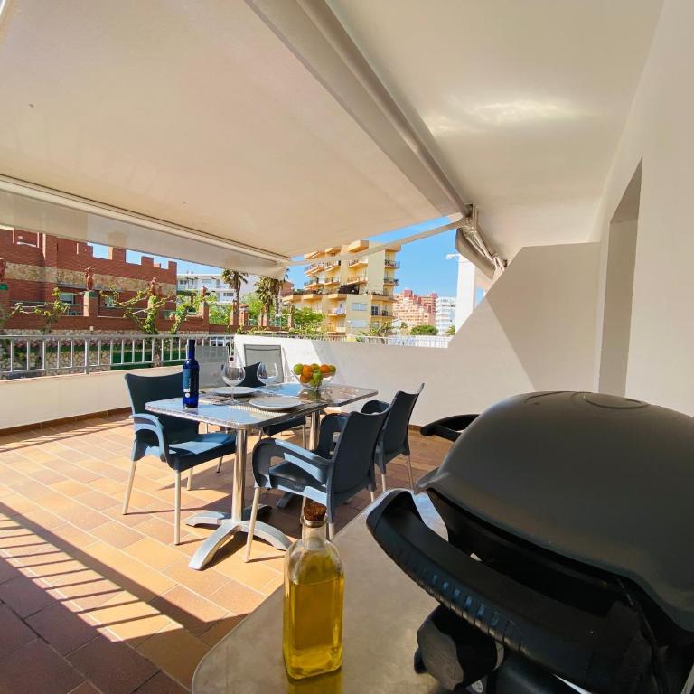 APARTAMENTOS AQUARIUM 1B TERRAZA 25 m2 - Two-Bedroom Apartment - 2
