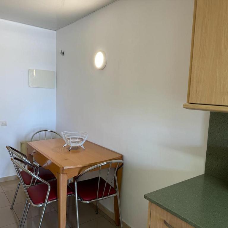 RENTALAYA! Piso Paraíso Salou - Three-Bedroom Apartment - 5