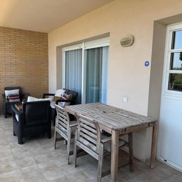 RENTALAYA! Piso Paraíso Salou - Three-Bedroom Apartment - 19
