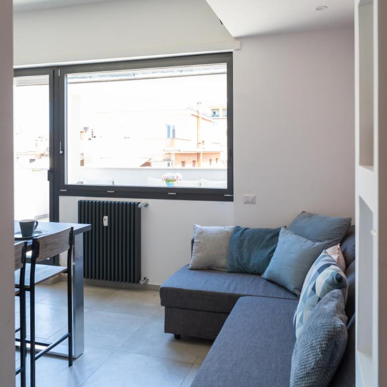 Penthouse with Panoramic Terrace -3 Min to Metro A - Appartamento con 1 Camera da Letto e Terrazza - 22