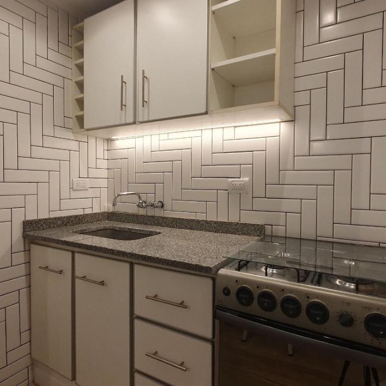 3 ambientes con patio frente a Plaza Colon - Apartamento - 11