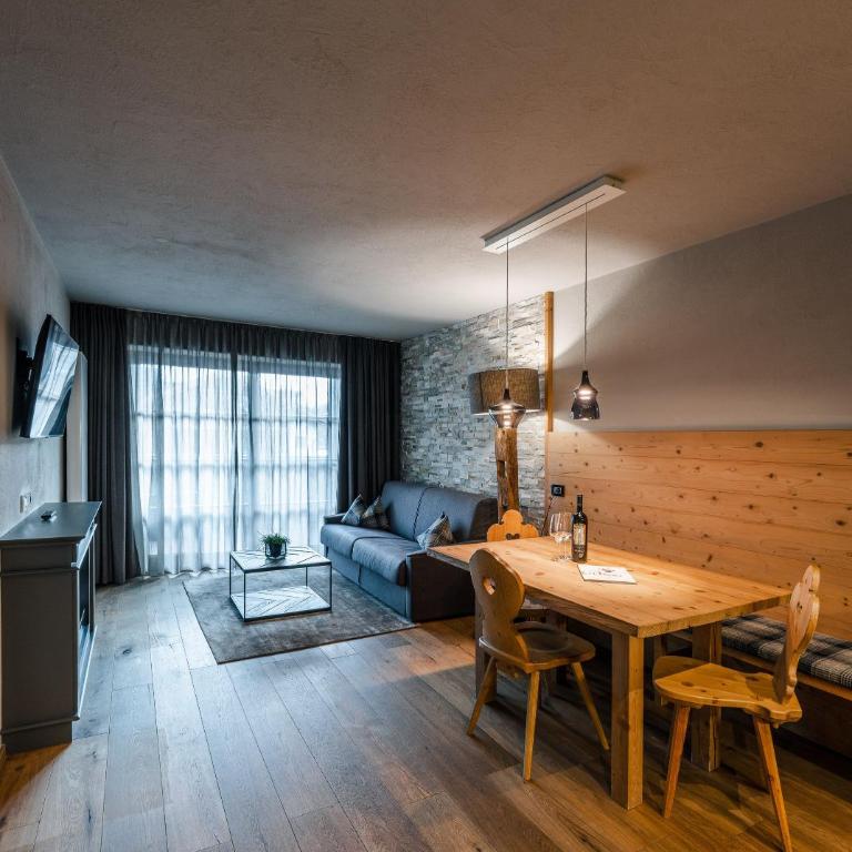 Sportony Mountain Lodges - Suite con Vista Montagna - 1