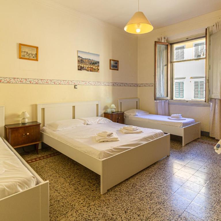 Soggiorno Primavera - Quadruple Room with Shared Bathroom - 1