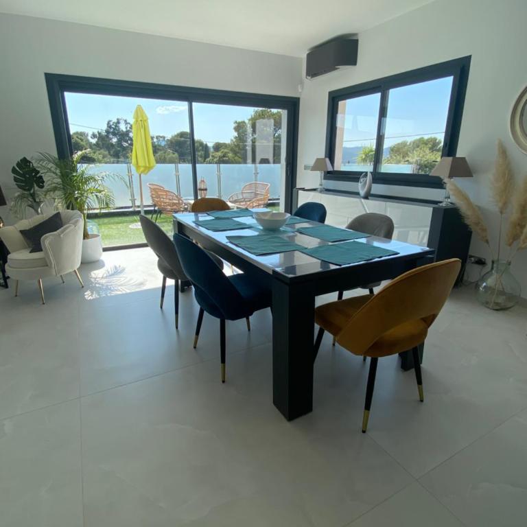 Maison avec piscine - Villa 3 Chambres - 19