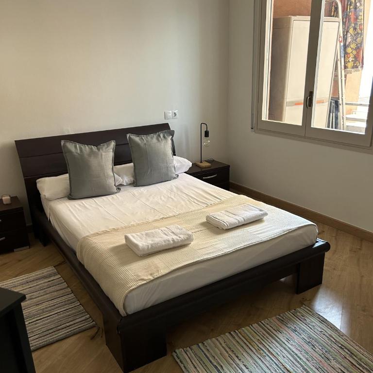 Homenfun Barcelona Alfonso X - Three-Bedroom Apartment - 21