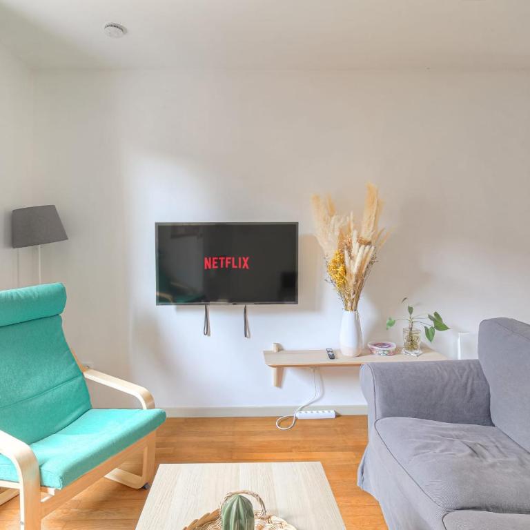 Charmant et Chaleureux proche métro Gratte-Ciel - Apartamento - 20