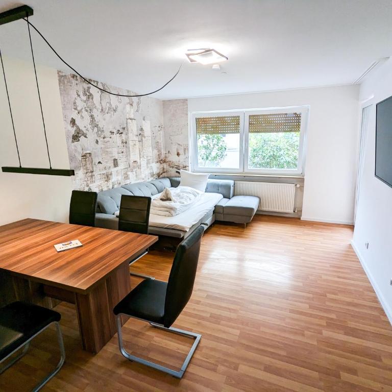 Charming, Newly & High quality equipped apartment with quiet balcony in fantastic location - Ready to move in - Apartment mit 2 Schlafzimmern - 1